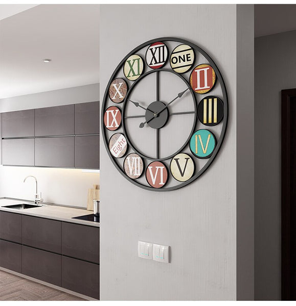 Horloge Scandinave Murale Industrielle Chiffres Multicolores